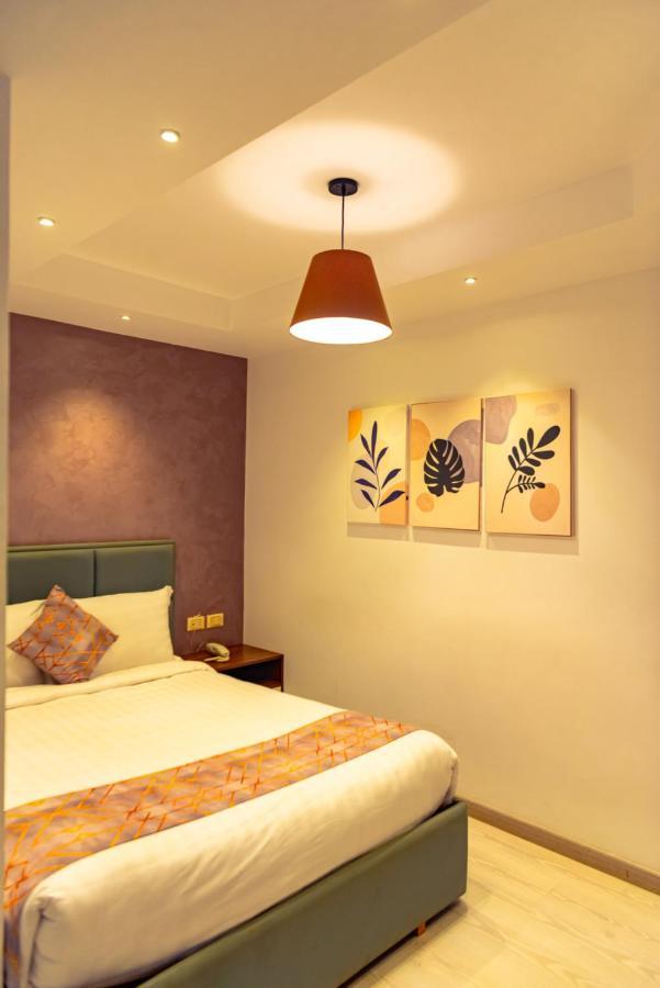 Jasmine Pyramids Otel Kafret el-Gabal